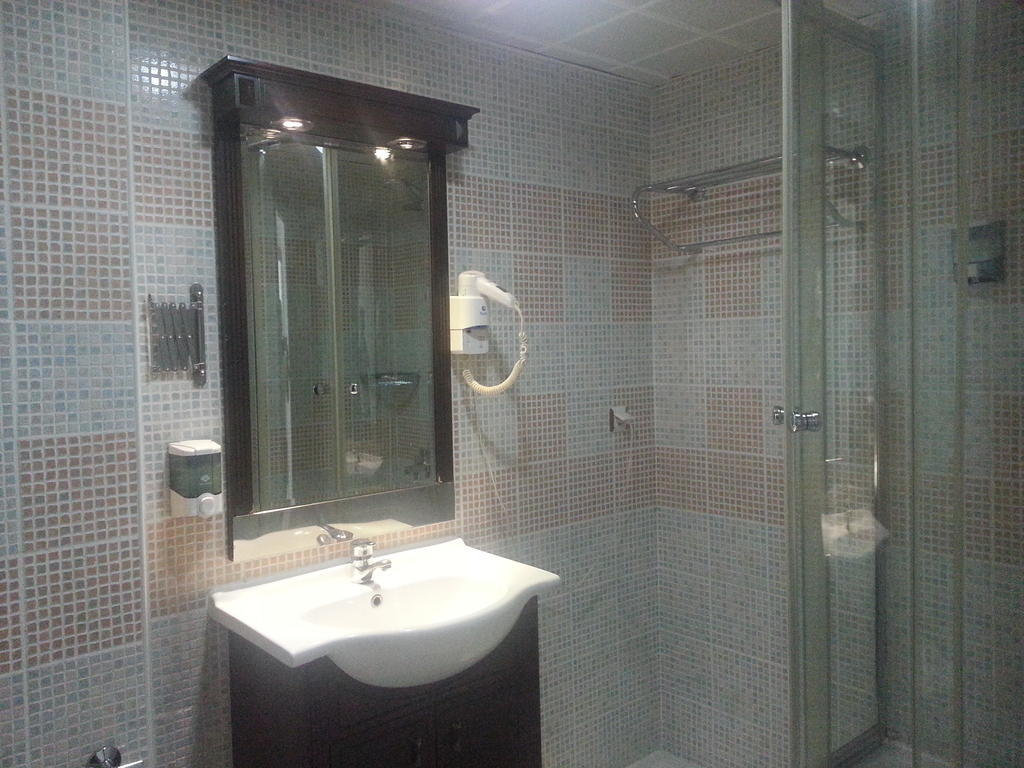 Omur Hotel Акчай Номер фото