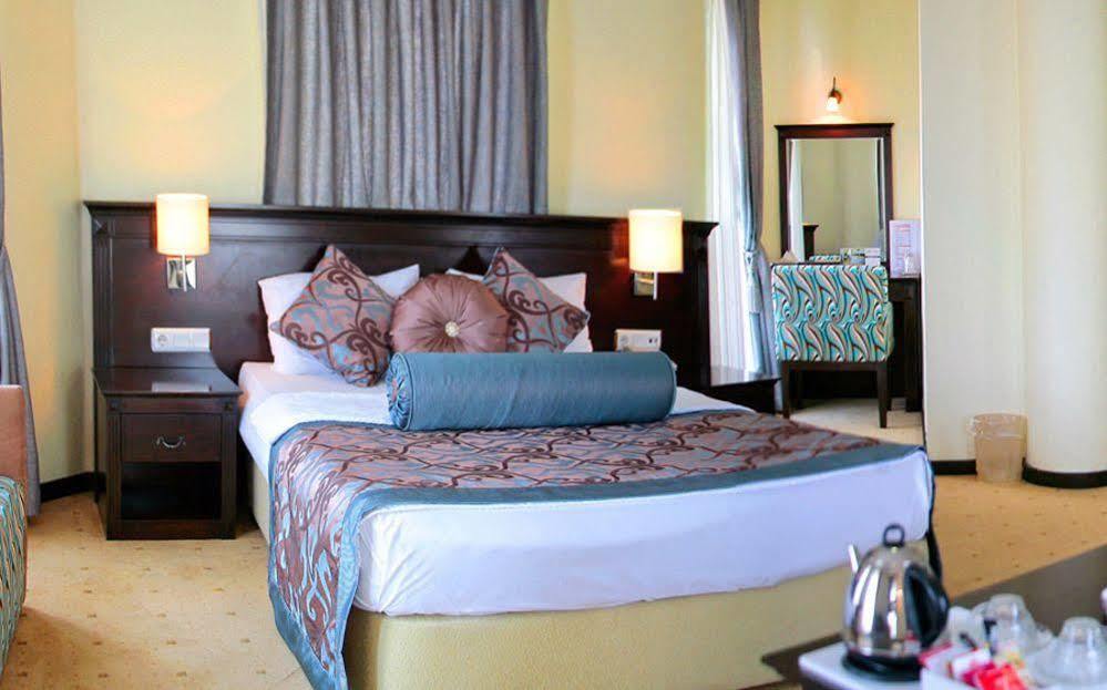 Omur Hotel Акчай Экстерьер фото